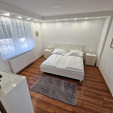 Matrix Apartman Bekescsaba Exterior foto