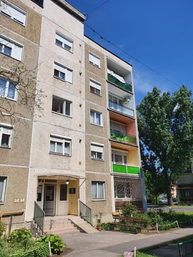 Matrix Apartman Bekescsaba Exterior foto